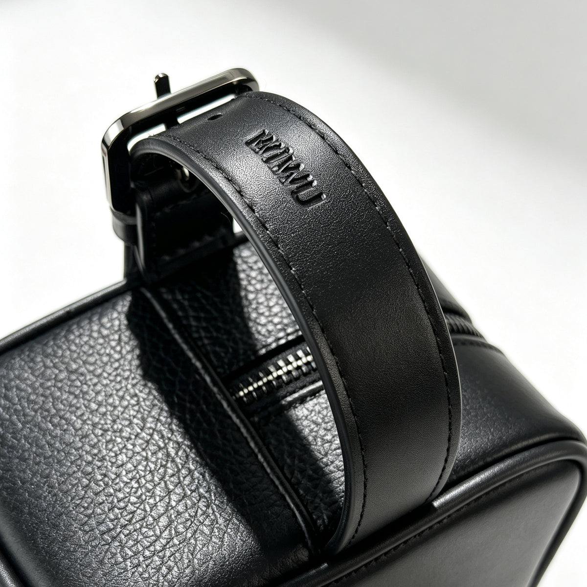 WiWU Phantom Face Recognition Lock Pouch
